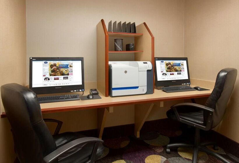 בית מלון כפרי Hampton Inn & Suites San Marcos