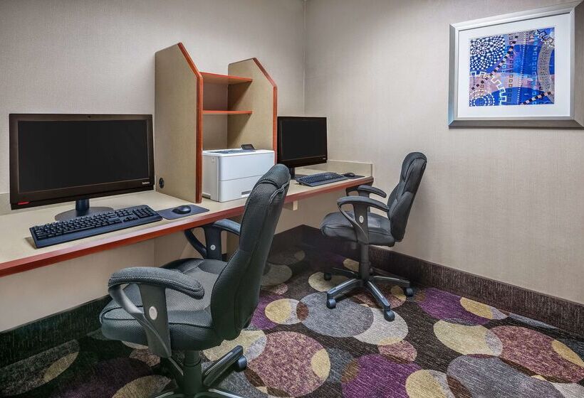 Отель Hampton Inn & Suites San Marcos