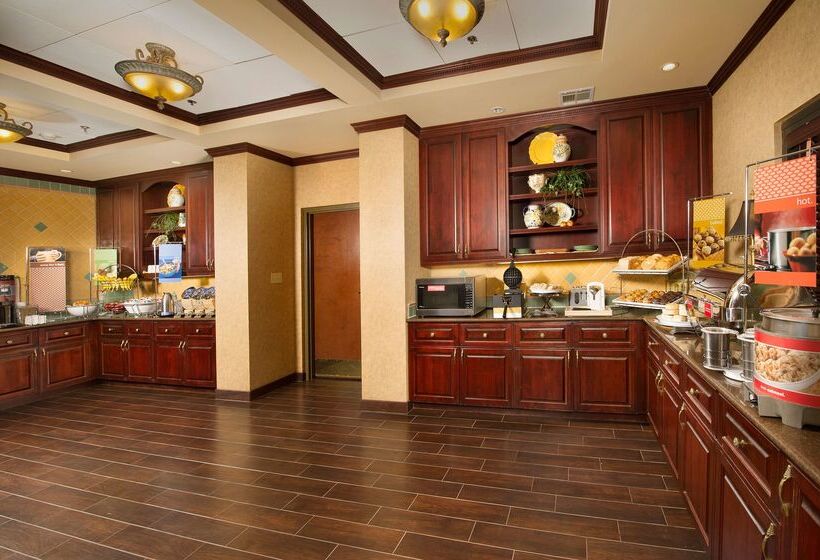 בית מלון כפרי Hampton Inn & Suites Stillwater