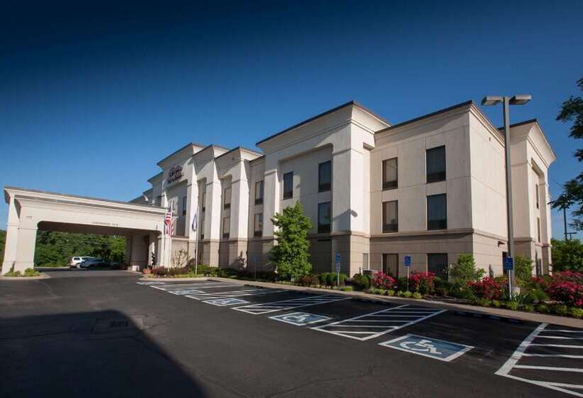 בית מלון כפרי Hampton Inn & Suites Stillwater