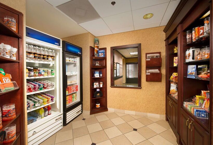 בית מלון כפרי Hampton Inn & Suites Stillwater