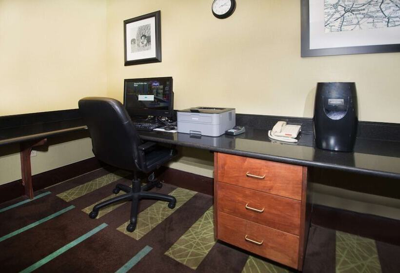 ホテル Hampton Inn & Suites Wilson I 95