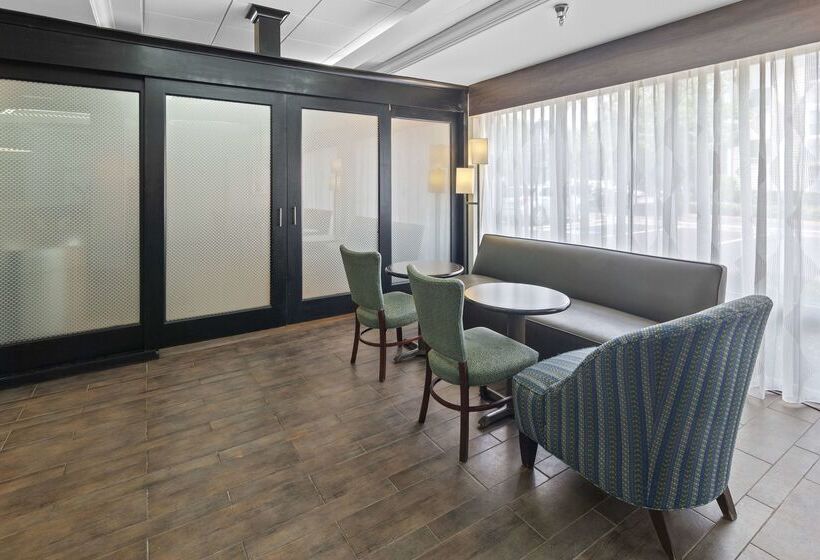 فندق Hampton Inn Atlanta/woodstock