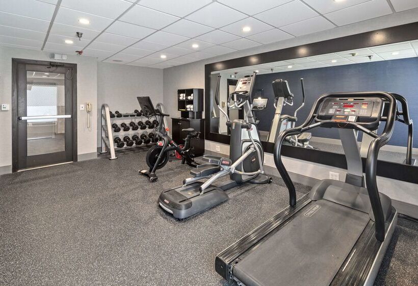 فندق Hampton Inn Atlanta/woodstock