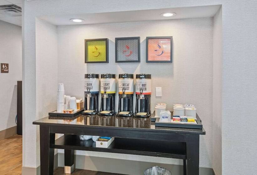 فندق Hampton Inn Atlanta/woodstock