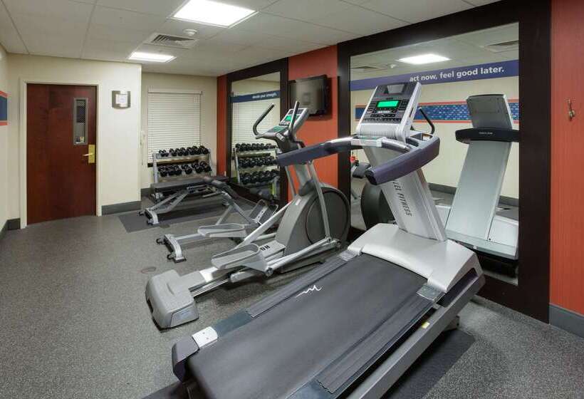 فندق Hampton Inn Auburn