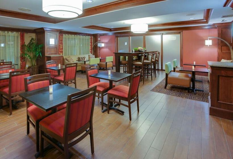 فندق Hampton Inn Auburn