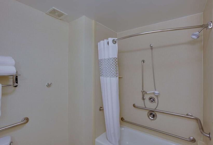 فندق Hampton Inn Auburn