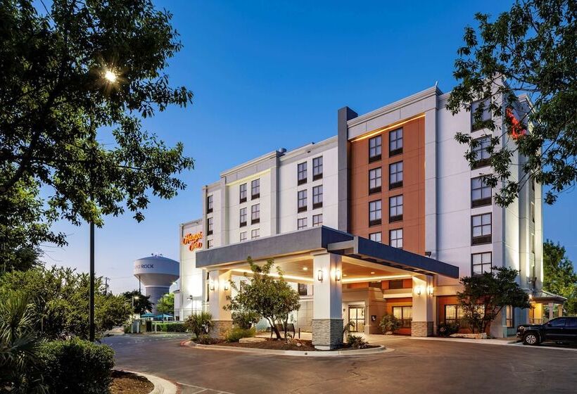 בית מלון כפרי Hampton Inn Austinround Rock