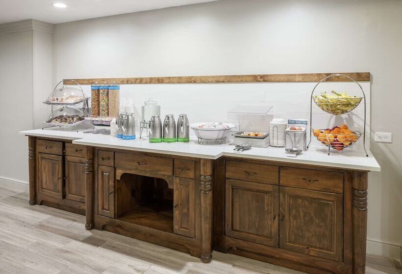 בית מלון כפרי Hampton Inn Austinround Rock