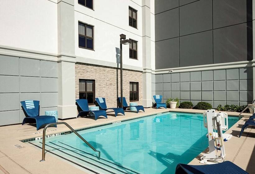 בית מלון כפרי Hampton Inn Austinround Rock