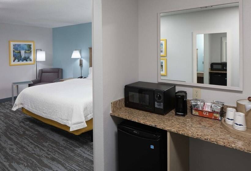 בית מלון כפרי Hampton Inn Austinround Rock