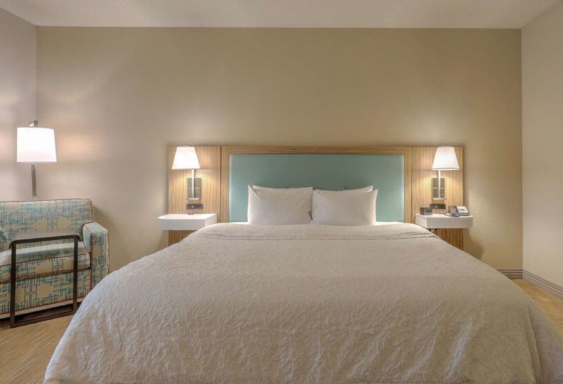 فندق Hampton Inn Batavia