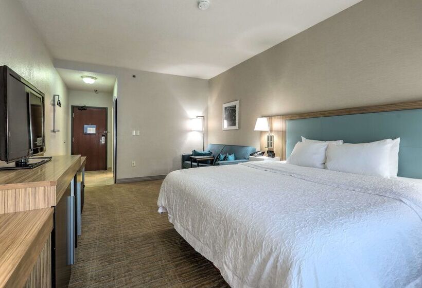 فندق Hampton Inn Batavia