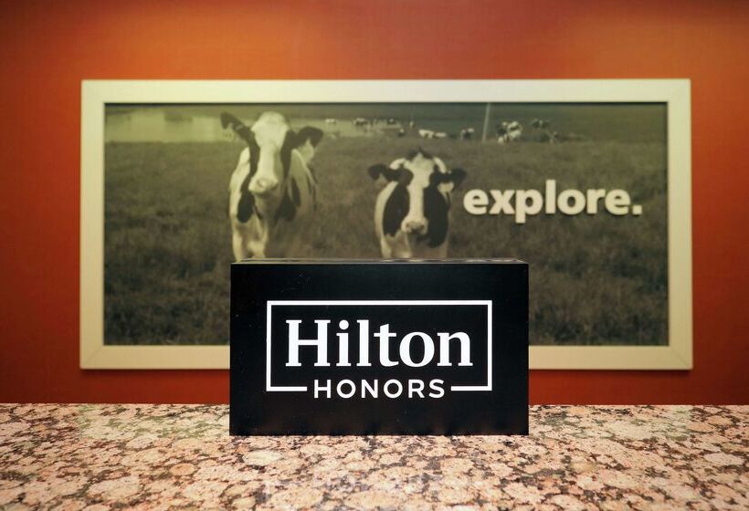 فندق Hampton Inn Batavia