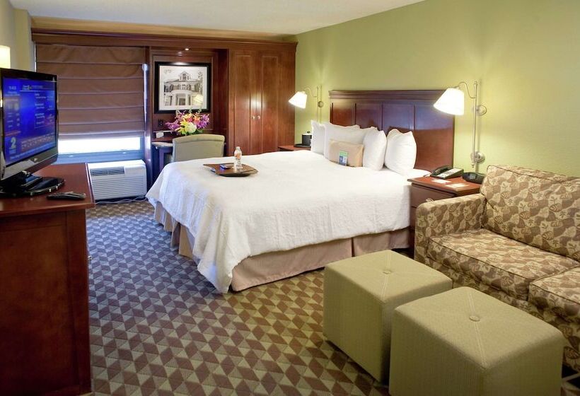 هتل Hampton Inn Baton Rougei10 & College Dr