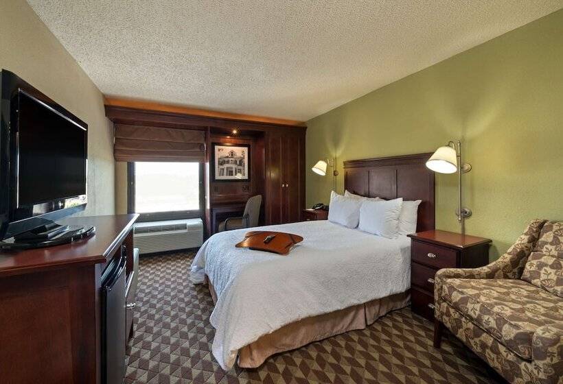 هتل Hampton Inn Baton Rougei10 & College Dr