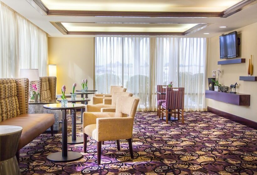 هتل Hampton Inn Baton Rougei10 & College Dr