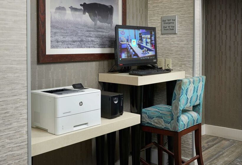 Отель Hampton Inn Beaumont