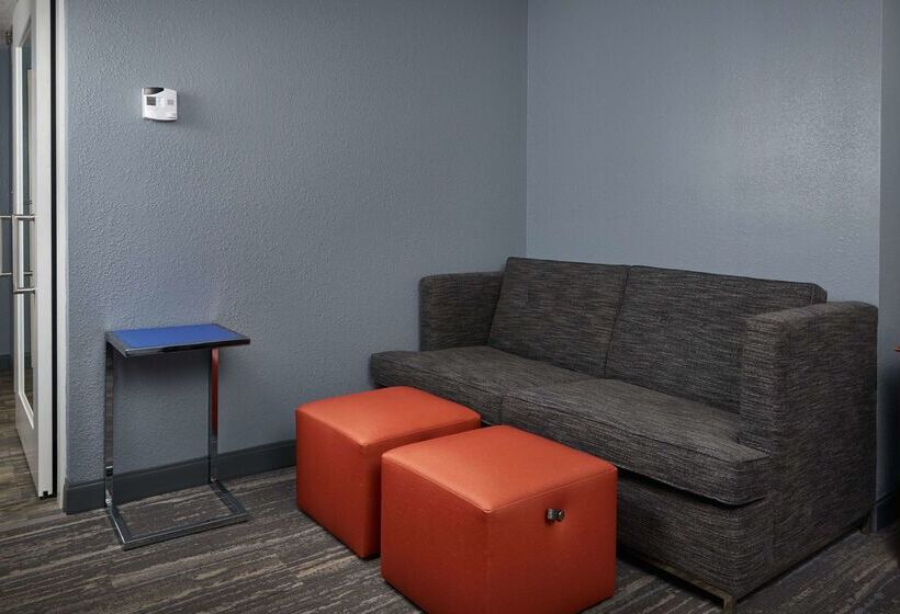 Отель Hampton Inn Beaumont