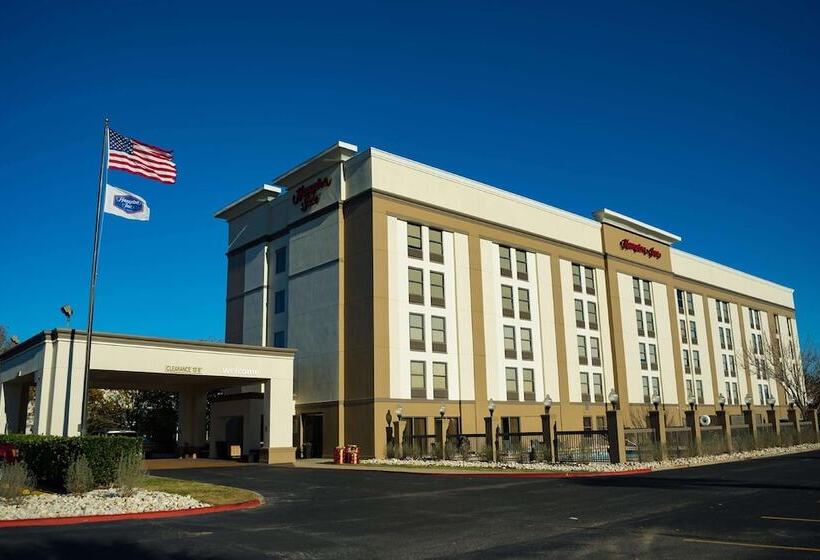 Отель Hampton Inn Beaumont