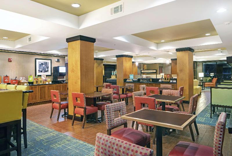 בית מלון כפרי Hampton Inn Biloxi