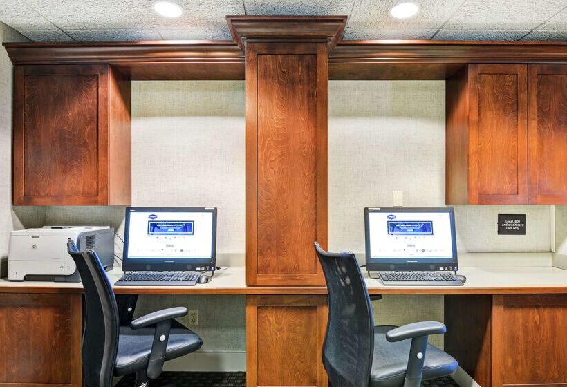 فندق Hampton Inn Bloomsburg