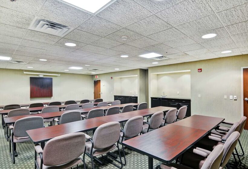 فندق Hampton Inn Bloomsburg