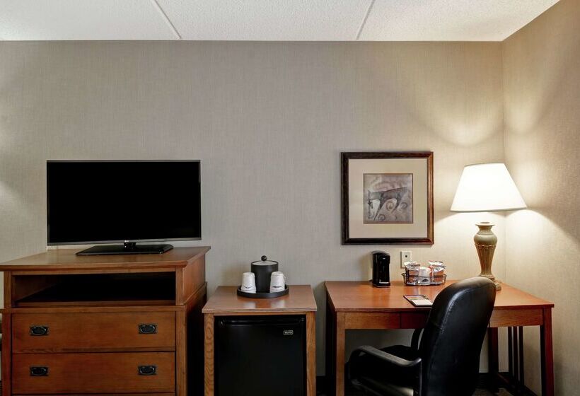 فندق Hampton Inn Bloomsburg