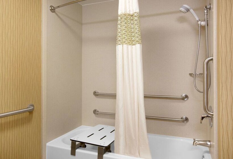 Отель Hampton Inn Boston/braintree