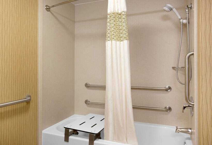 Отель Hampton Inn Boston/braintree