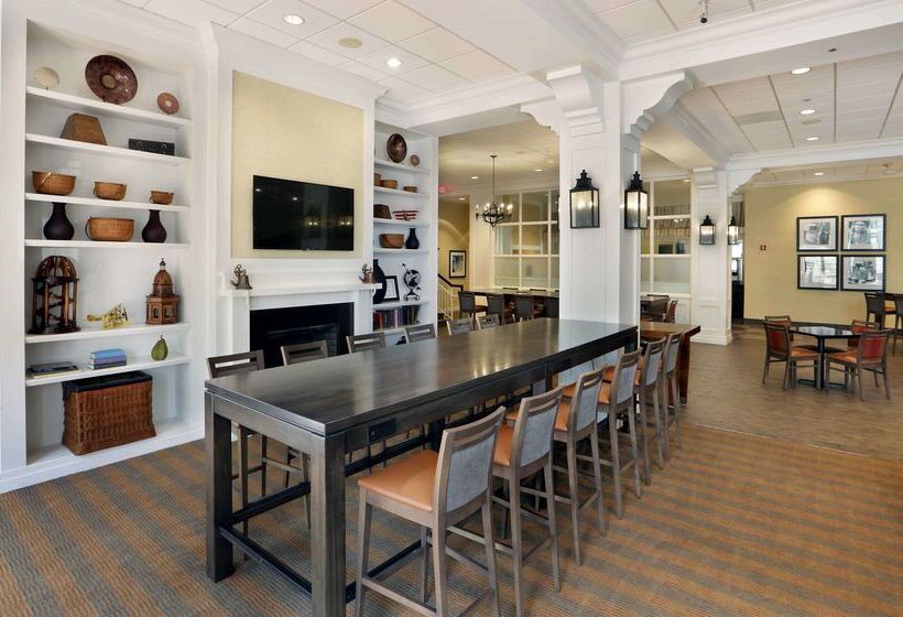 فندق Hampton Inn Boston Natick