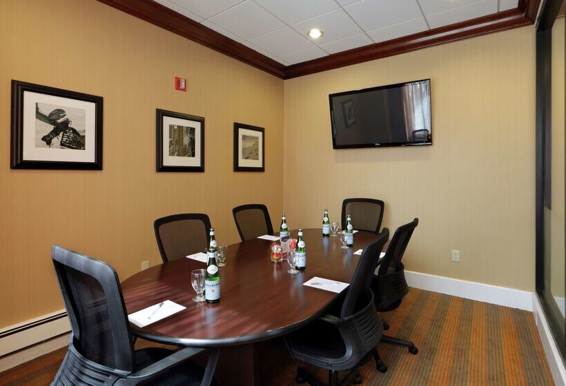 فندق Hampton Inn Boston Natick