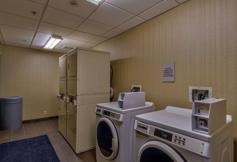 Отель Hampton Inn Bowie