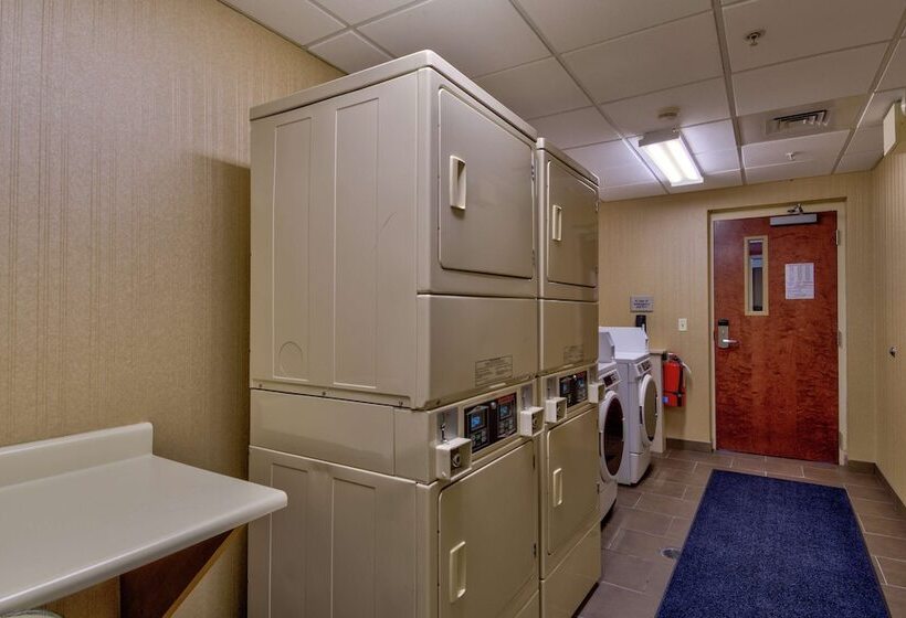 Отель Hampton Inn Bowie