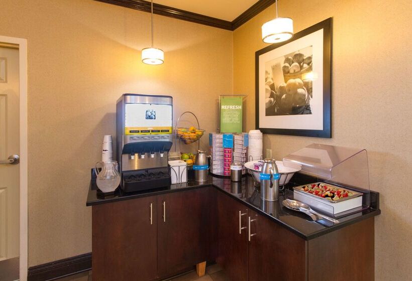 فندق Hampton Inn Buffalo South/i90