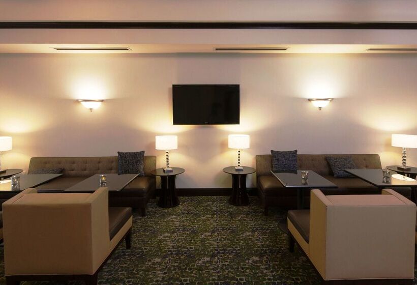 فندق Hampton Inn Buffalo South/i90