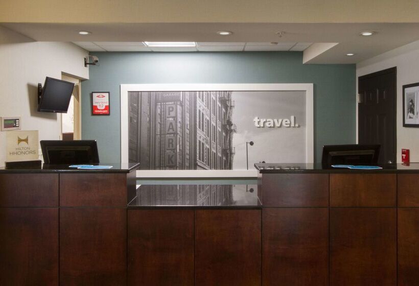 فندق Hampton Inn Buffalo South/i90