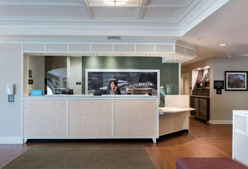 בית מלון כפרי Hampton Inn By Hilton Middletown