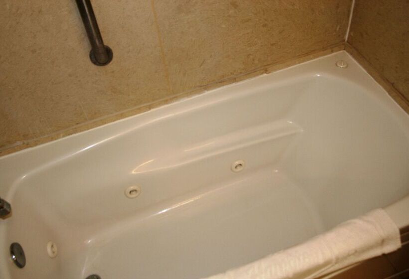 فندق Hampton Inn Canton