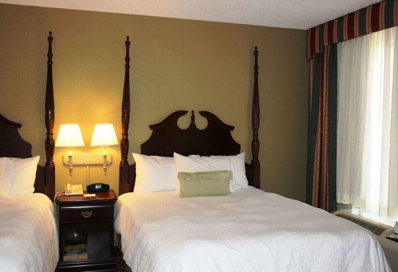 فندق Hampton Inn Canton