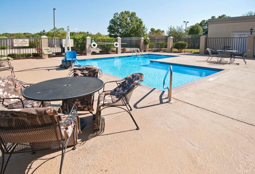 فندق Hampton Inn Canton