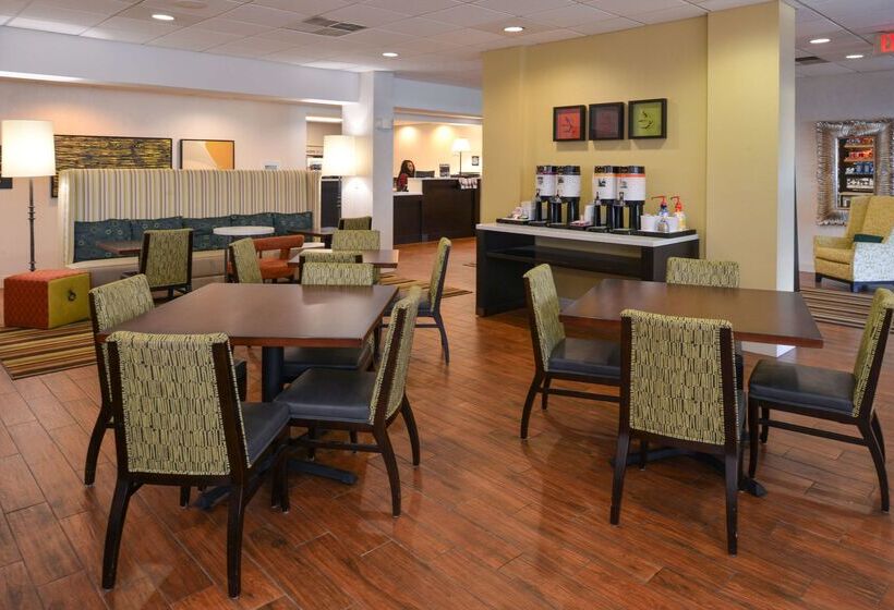 בית מלון כפרי Hampton Inn Carbondale