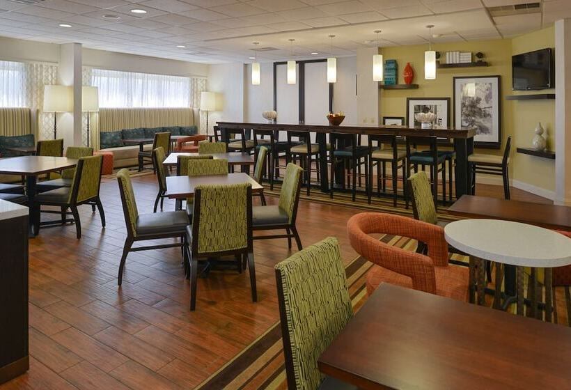 בית מלון כפרי Hampton Inn Carbondale