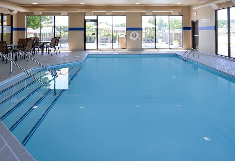 בית מלון כפרי Hampton Inn Carbondale