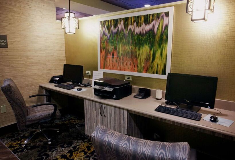 فندق Hampton Inn Carrollton