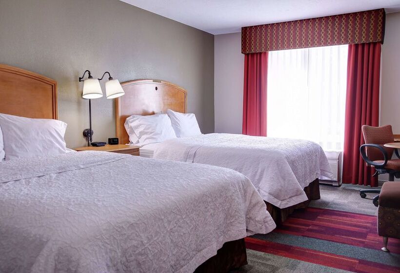 هتل Hampton Inn Cedar City