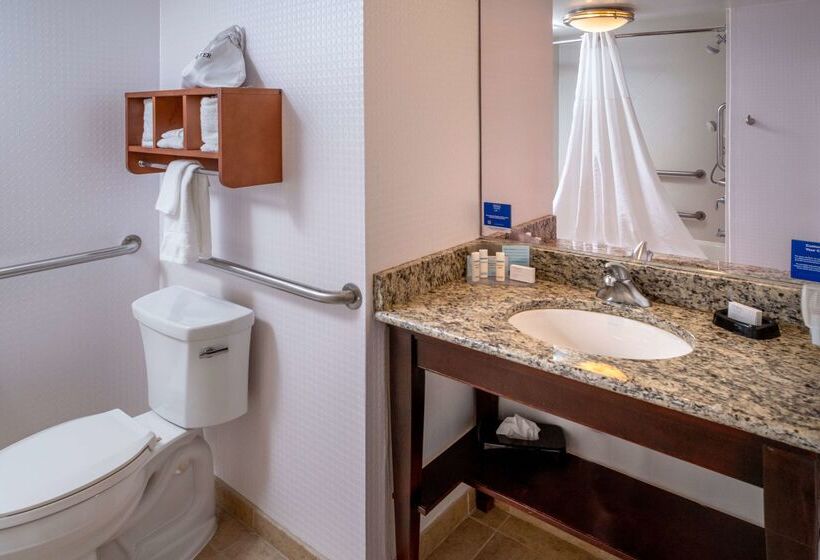 هتل Hampton Inn Charlestondowntown