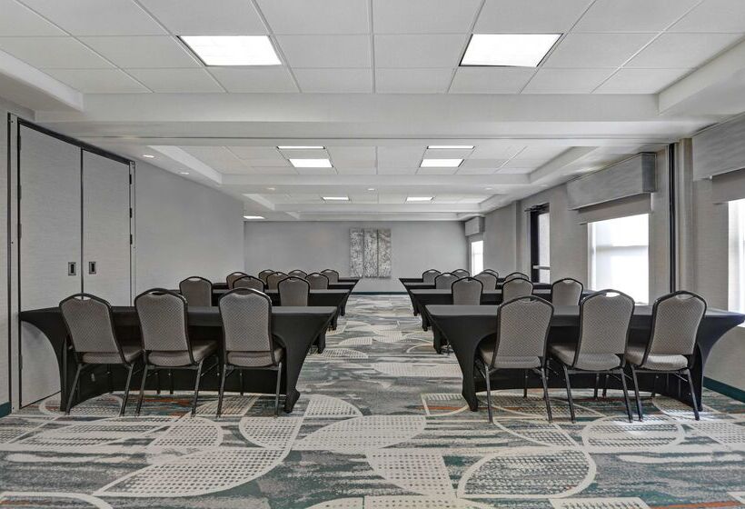 Отель Hampton Inn Charlotte/monroe