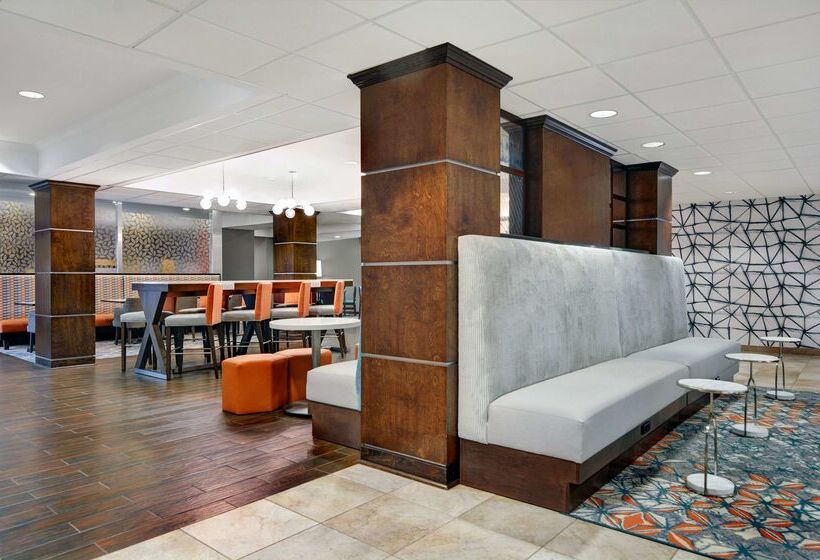 Отель Hampton Inn Charlotte/monroe